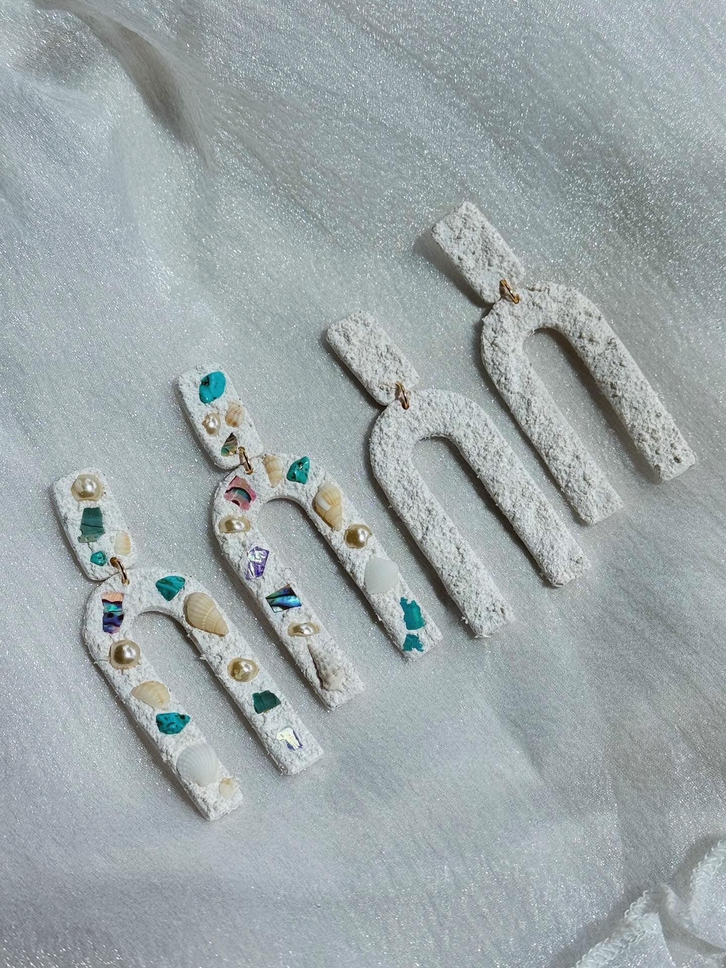 Beach sea shell dangles