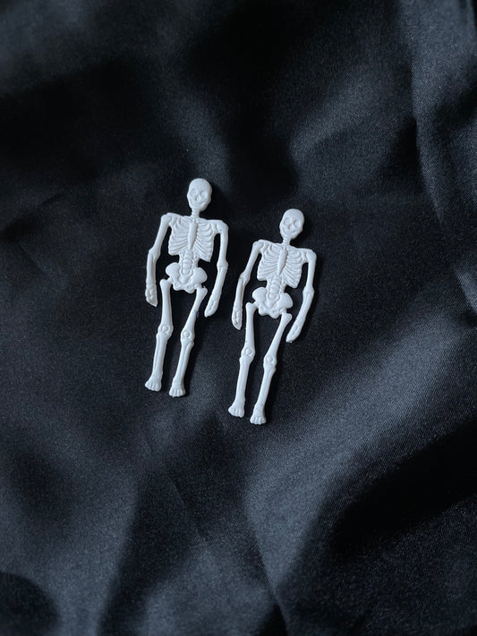 Skeleton studs