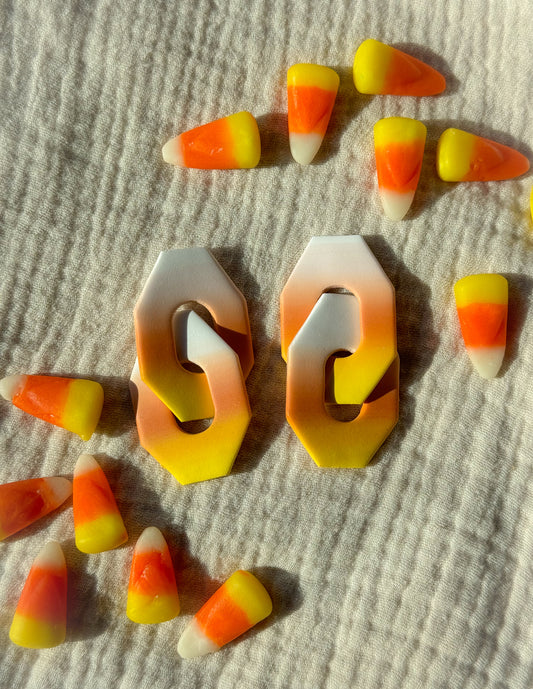 Candy corn chain links