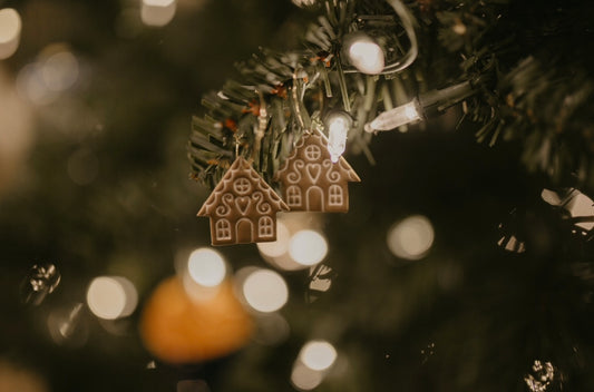 Gingerbread house hoops