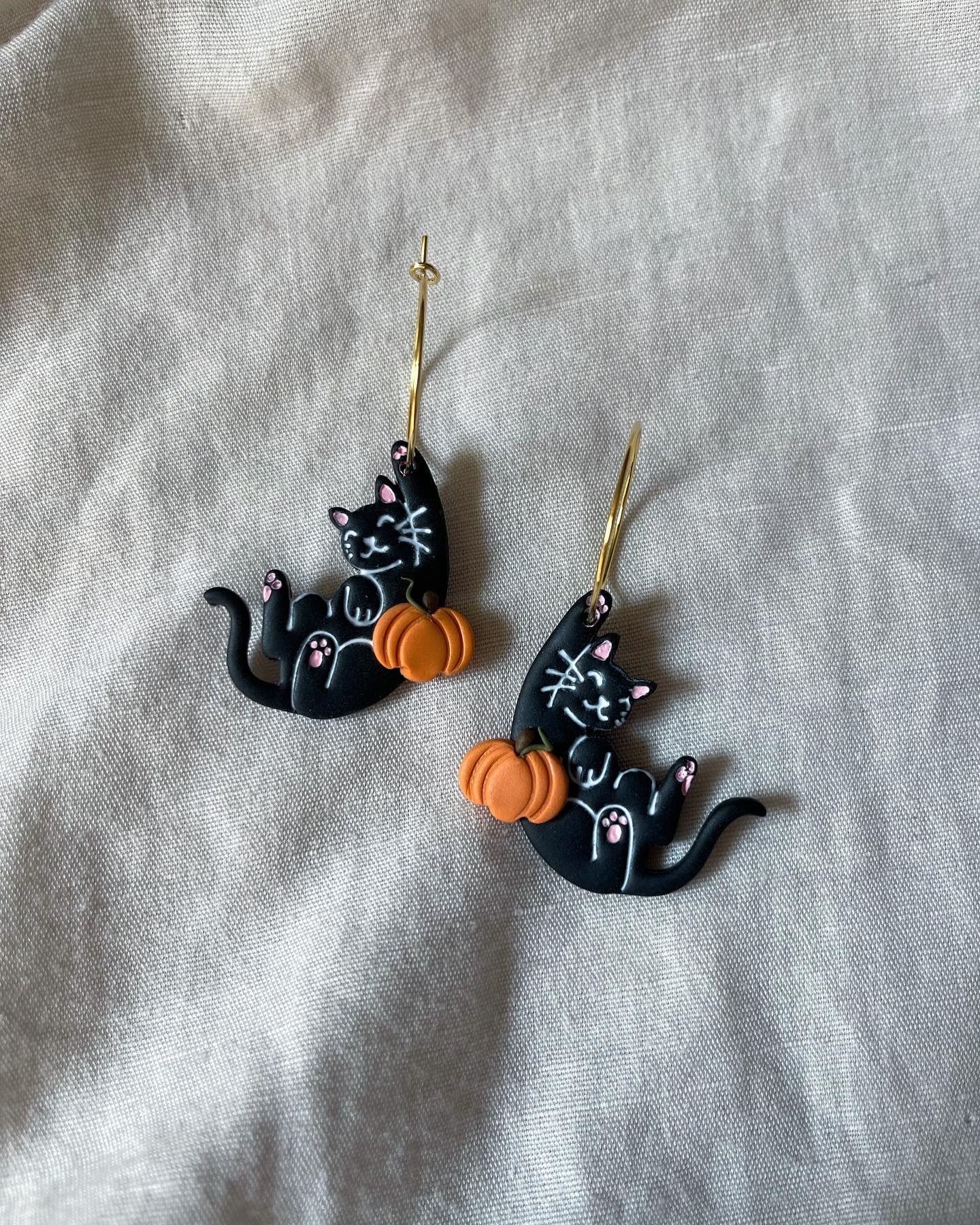 Pumpkin kitties