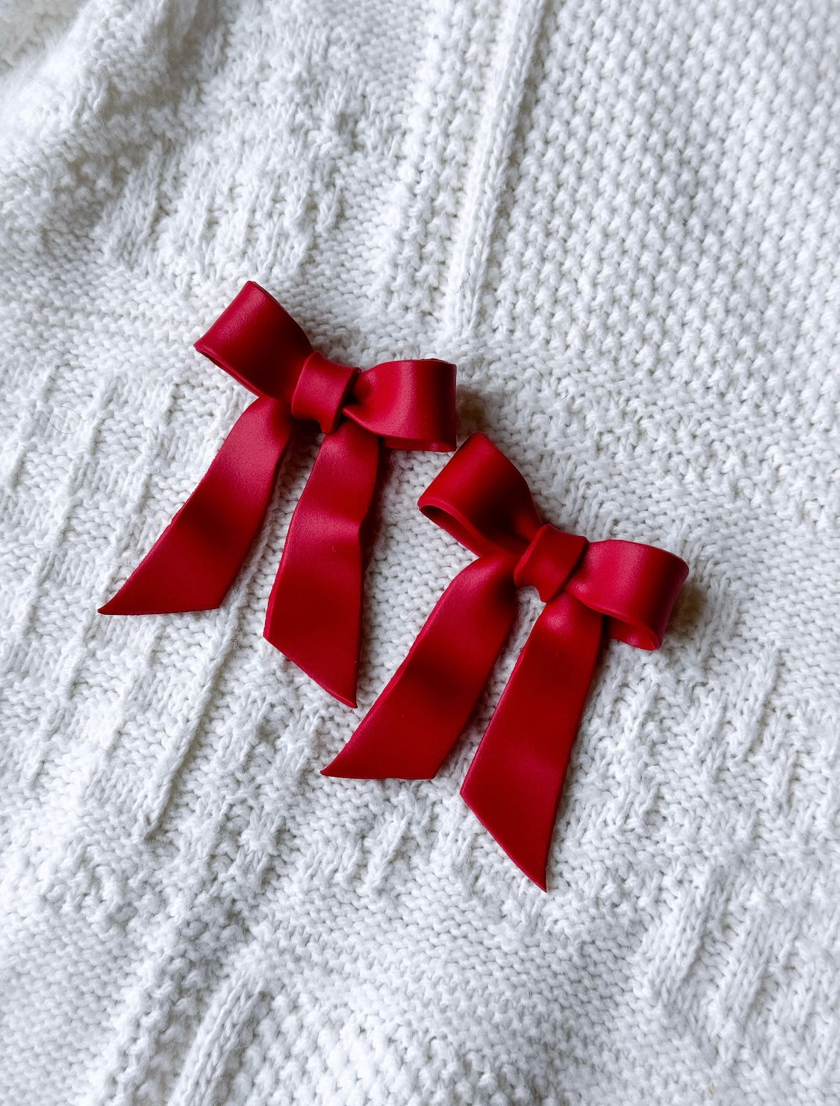 Holiday ribbon