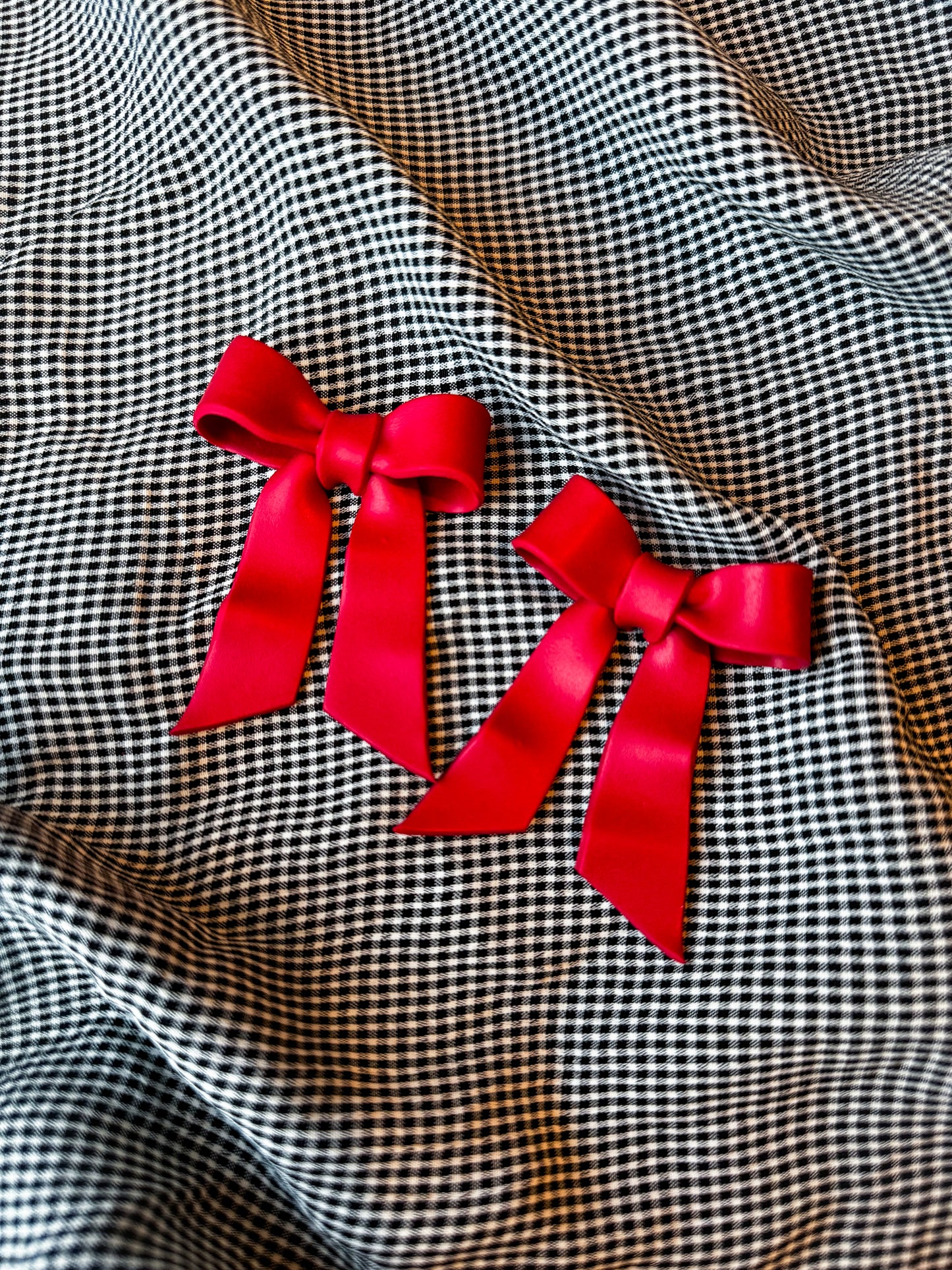 Holiday ribbon