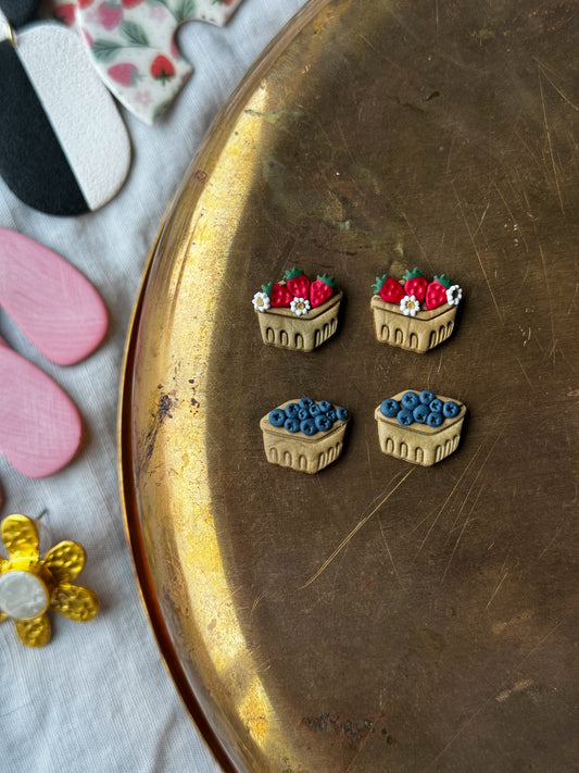 Farmers market fruit basket stud pack