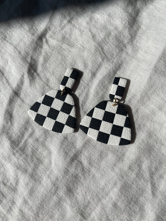 Checkered dangles